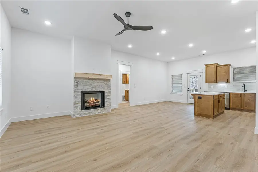 16 Celtic Drive, Bella Vista, AR 72714 - Image #3