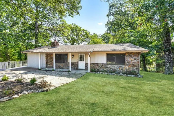 76 Overton Drive, Bella Vista, AR 72714