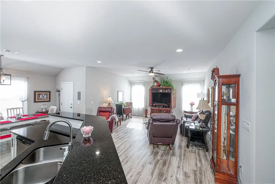 408 W Pittsfield Street, Siloam Springs, AR 72761 - Image #3