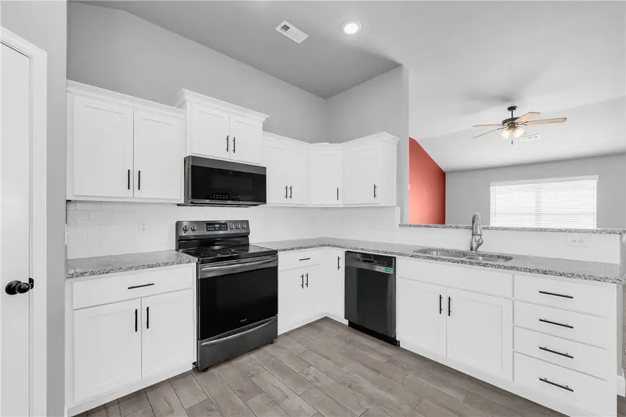 3905 E Wax Wing Drive, Siloam Springs, AR 72761 - Image #3