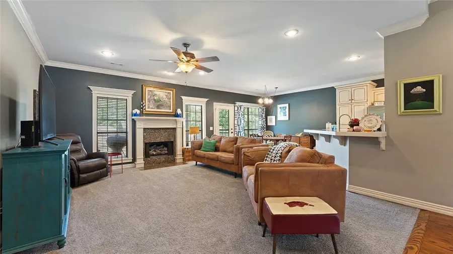 2424 Sarah Jane Lane, Fayetteville, AR 72701 - #2