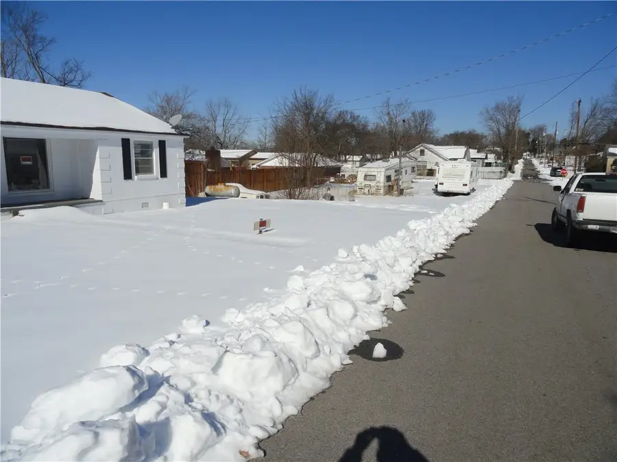 404 Walnut Street, Marshall, AR 72650 - #3