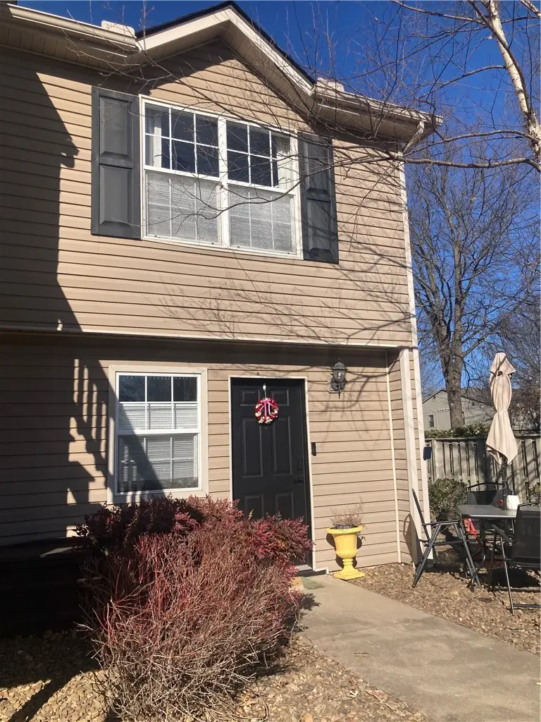 2128 N Garland Avenue #4, Fayetteville, AR 72704 - Image #1