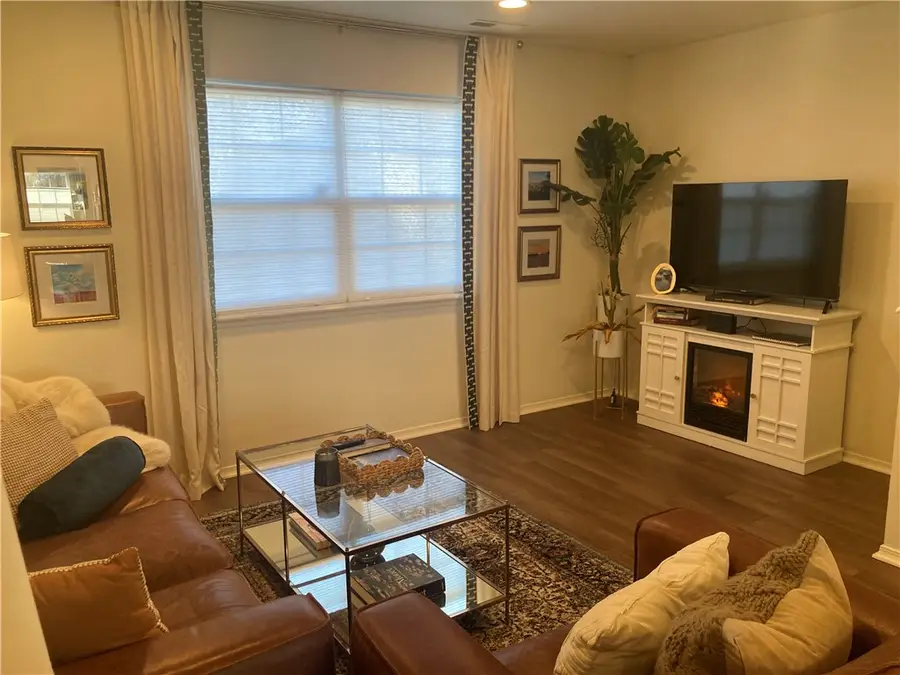 2128 N Garland Avenue #4, Fayetteville, AR 72704 - Image #2