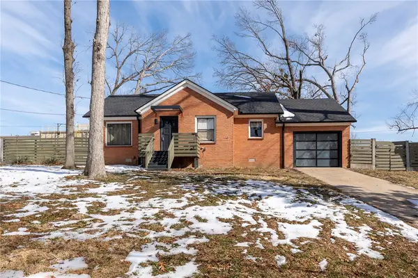 310 NW J Street, Bentonville, AR 72712