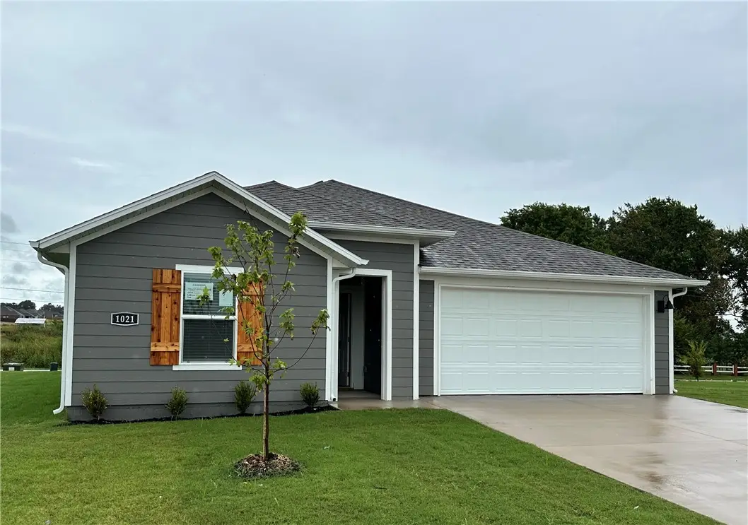 901 Sagely Street, Prairie Grove, AR 72753 - #1