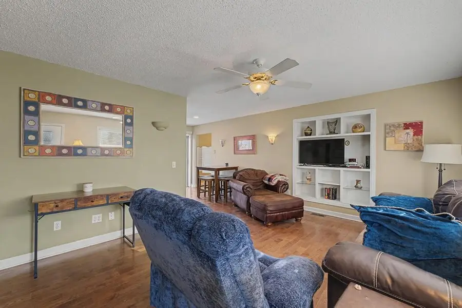 10 Brightling Lane, Bella Vista, AR 72715 - Image #3