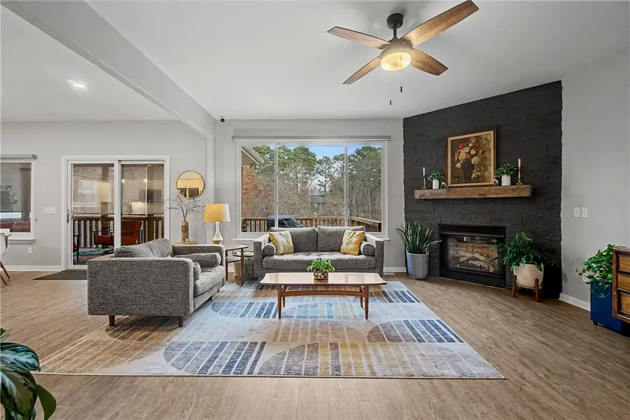 7 Shropshire Drive, Bella Vista, AR 72714 - #3