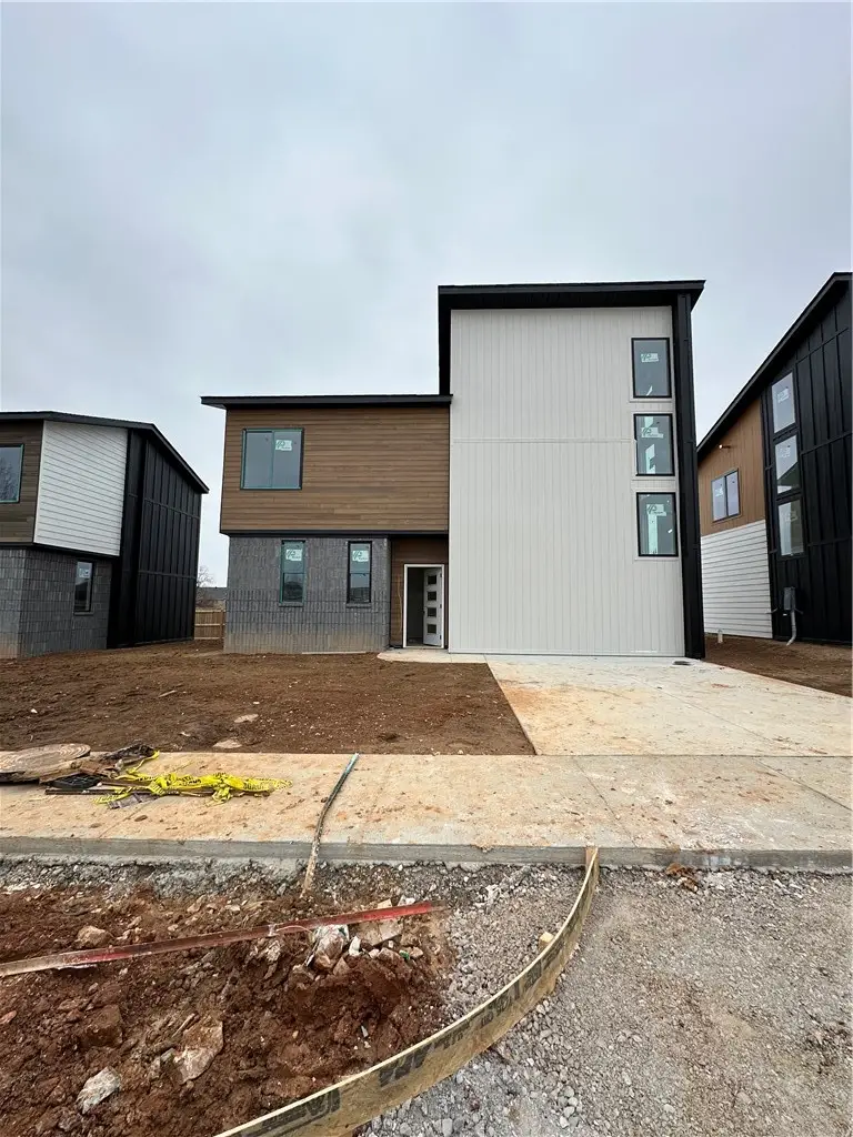 2402 S 27th Street, Rogers, AR 72758 - #1