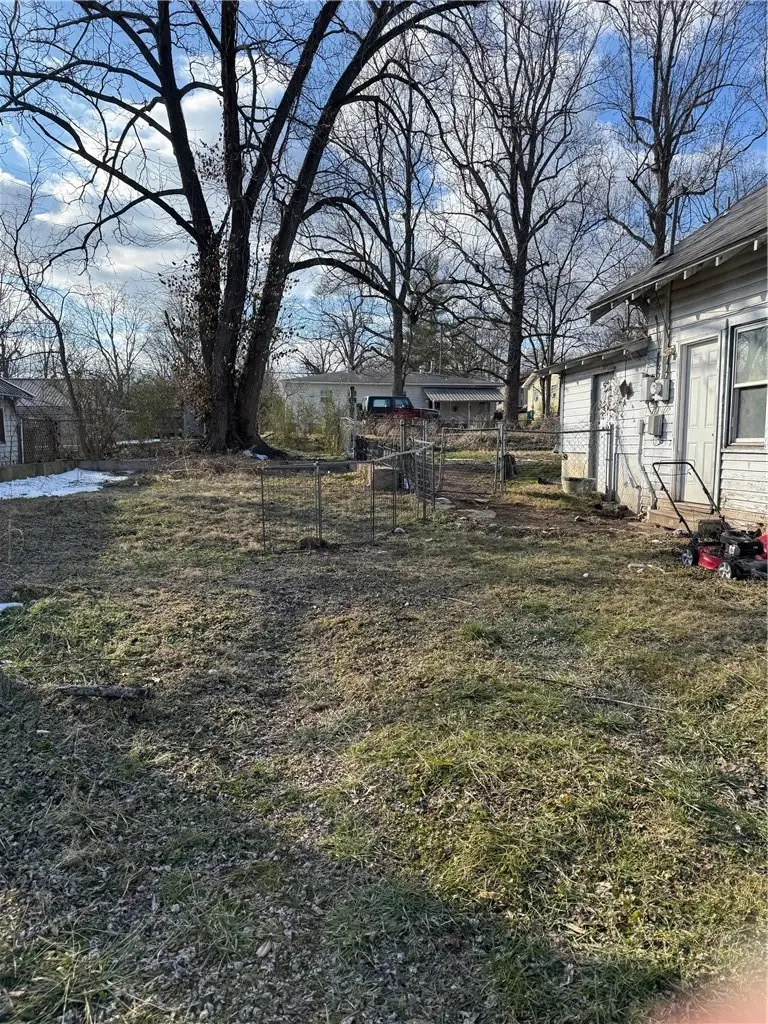 620 S Maple Street, Harrison, AR 72601 - #3