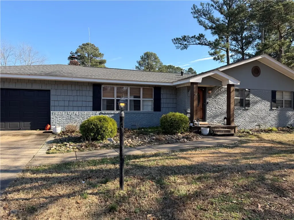211 S Cumberland Avenue, Russellville, AR 72801 - #1