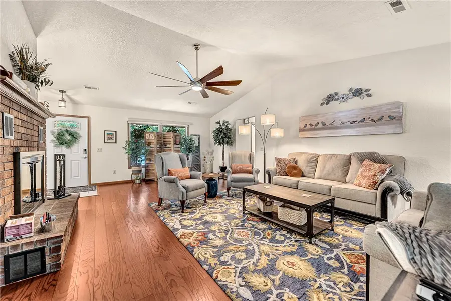 66 Wentworth Drive, Bella Vista, AR 72715 - #3