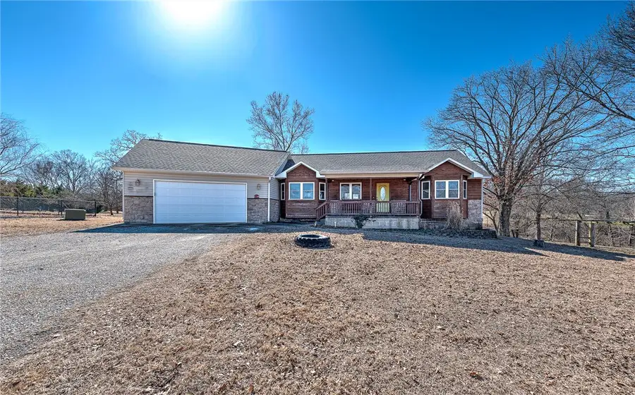 15086 Fielding Road, Gravette, AR 72736 - #2