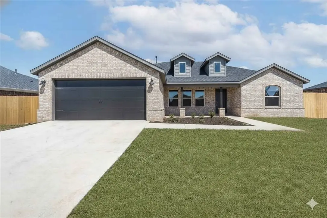 1033 Marquis Avenue, Lowell, AR 72745 - #1