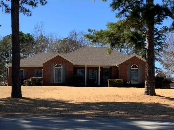 902 Bluffside Drive, Huntsville, AR 72740