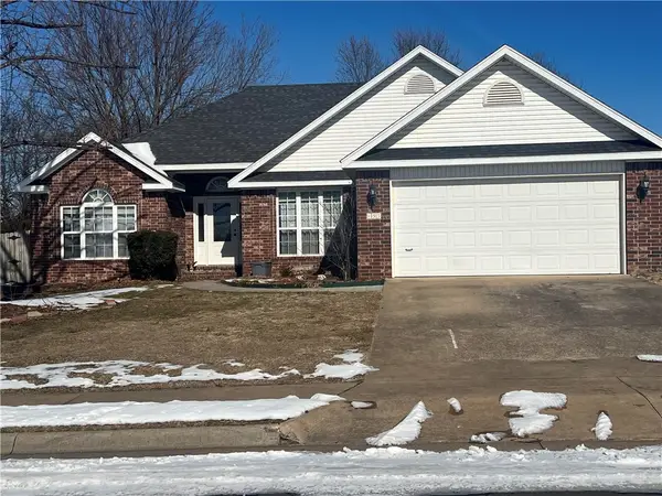 133 Fox Run Circle, Centerton, AR 72719