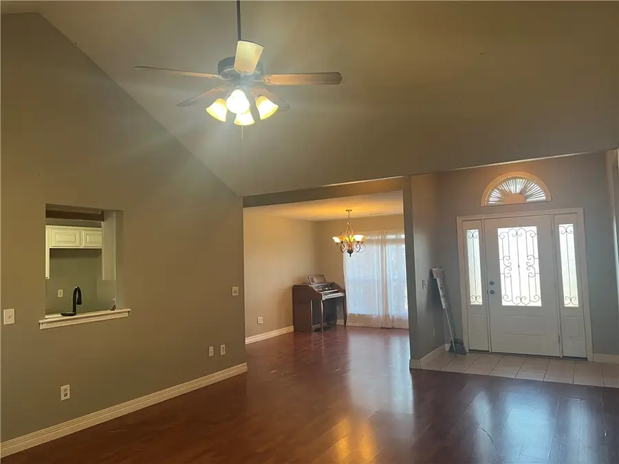 133 Fox Run Circle, Centerton, AR 72719 - Image #2