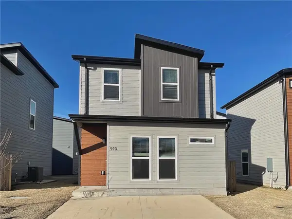 910 States Avenue, Bentonville, AR 72713