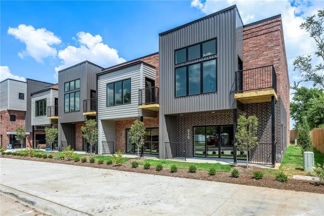 949 SE 10th Street, Bentonville, AR 72712 - #1
