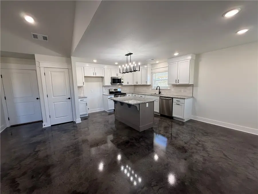 82 W Watson Lane, Farmington, AR 72730 - Image #3