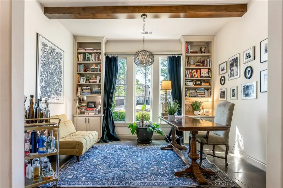 1106 NE Thorn Hill Road, Bentonville, AR 72712 - #3