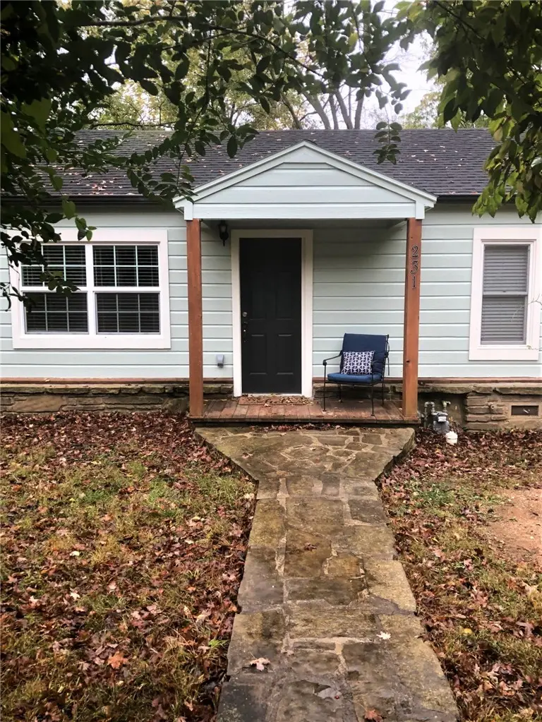 231 E Huntsville Road, Fayetteville, AR 72701 - #1