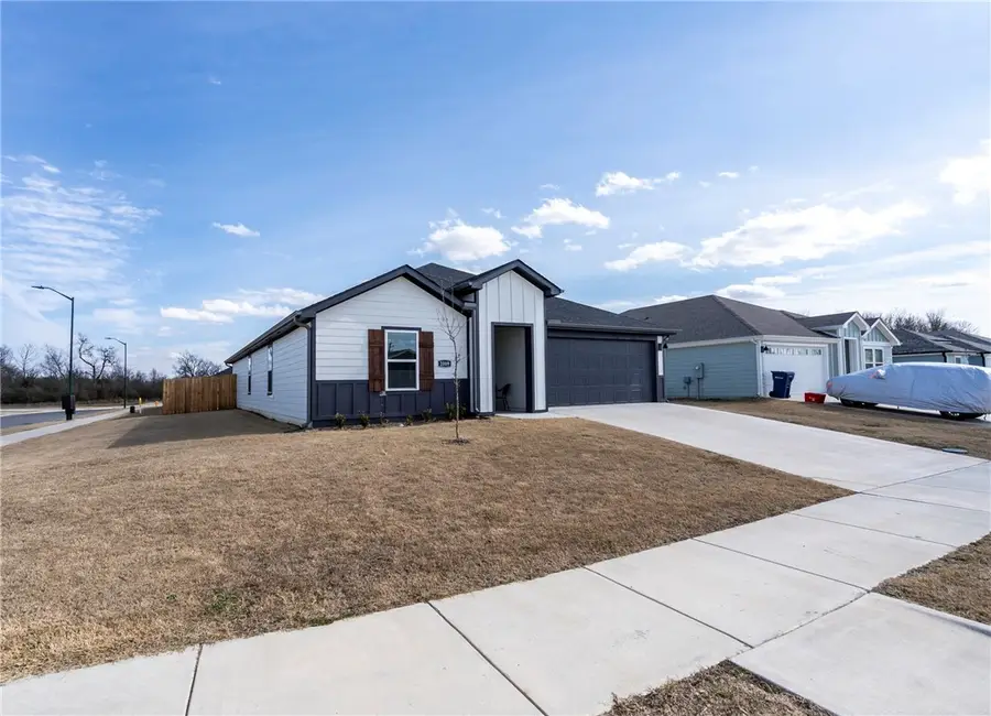 2009 N Fleetwood Lane, Siloam Springs, AR 72761 - Image #2