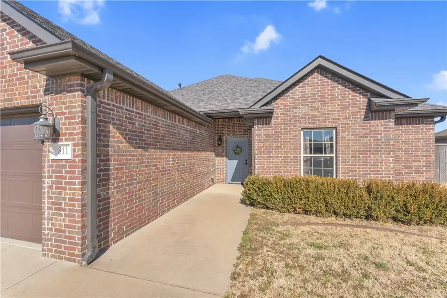 811 Southern Trace Drive, Rogers, AR 72758 - #2