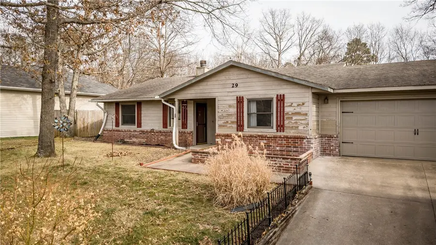 29 Radcliffe Drive, Bella Vista, AR 72714 - #2