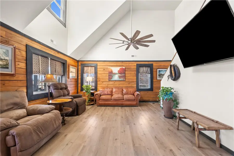 17233 N White Oak Ridge Road, Pea Ridge, AR 72751 - Image #2