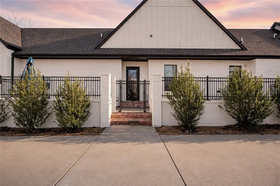 3807 Copper Ridge, Rogers, AR 72756 - #3