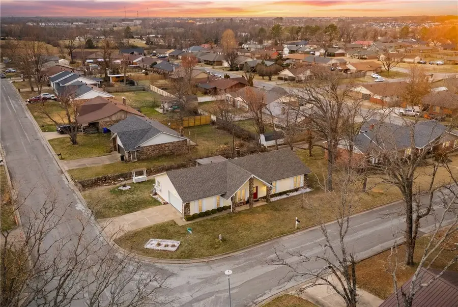 1016 S 27th Street, Rogers, AR 72758 - #2