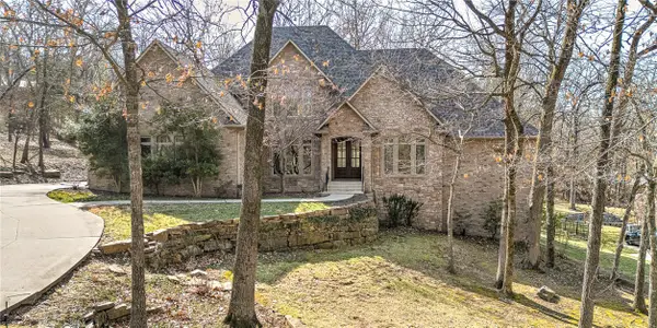 1859 W Osage Bend, Fayetteville, AR 72701