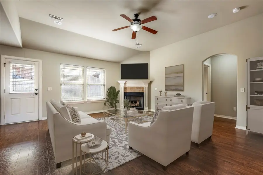 430 Trieste Drive, Centerton, AR 72719 - #3