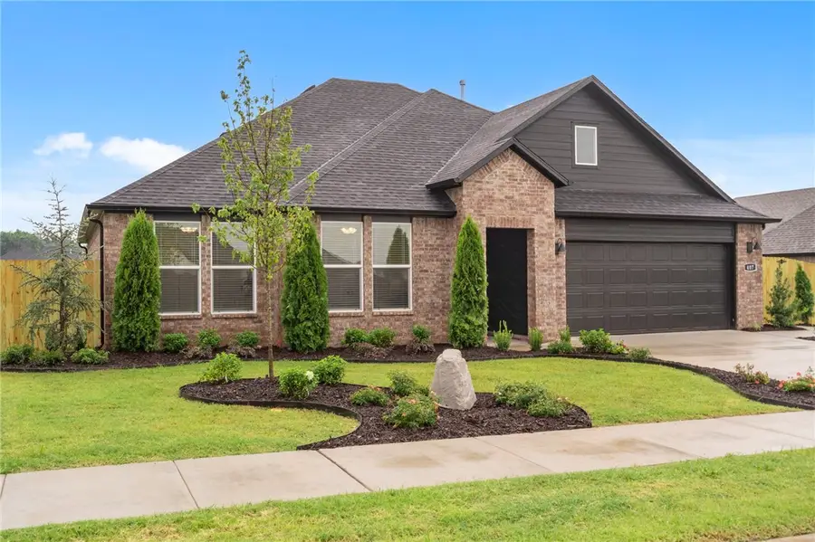 456 W Canada Drive, Farmington, AR 72730 - #2