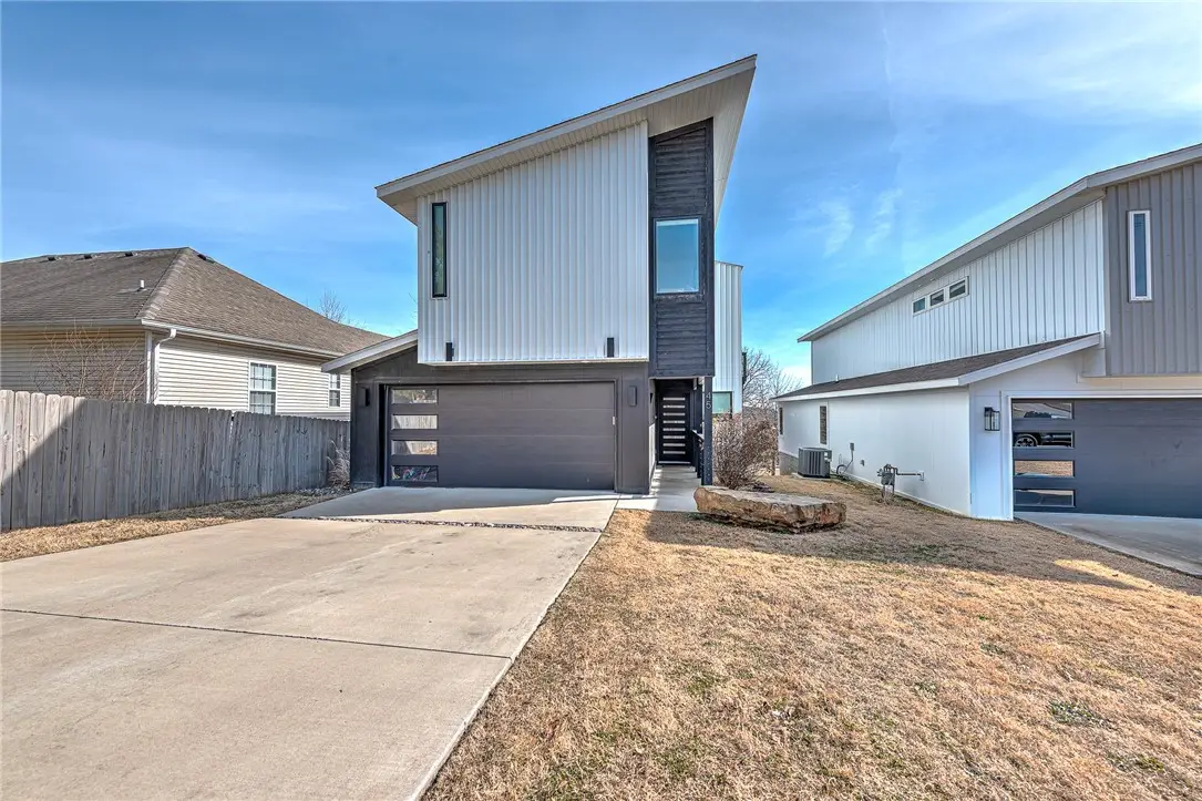 45 S Happy Hollow Road, Fayetteville, AR 72701 - #1