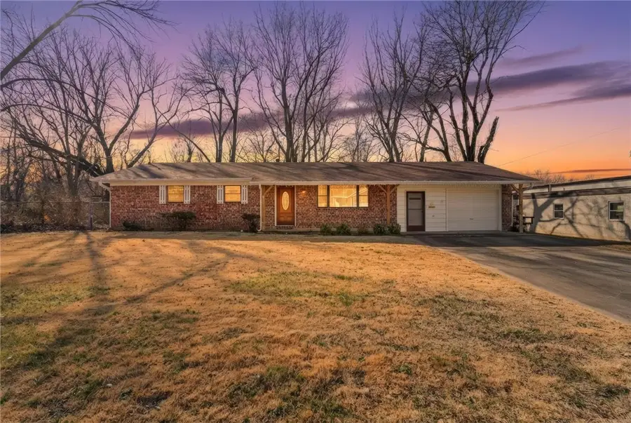 401 Sanders Avenue, Springdale, AR 72764 - #3