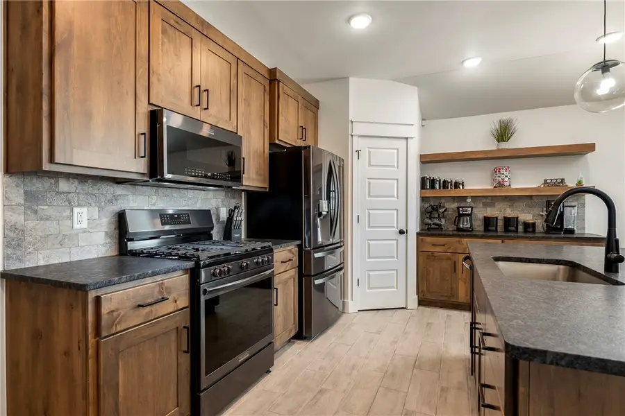 637 Lewis Street, Pea Ridge, AR 72751 - #3