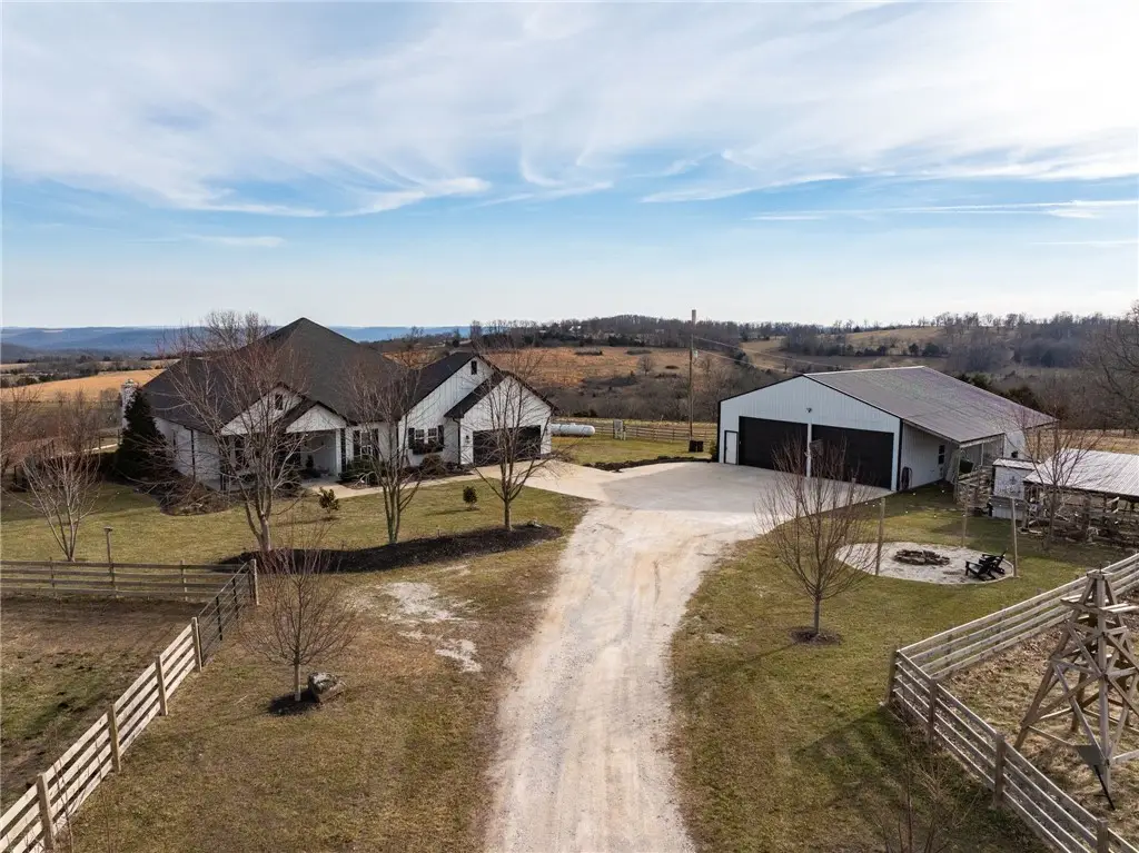 639 Nc 1525, Compton, AR 72624 - #1