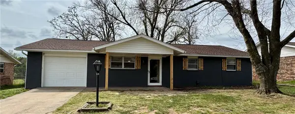 1810 S Beth Drive, Rogers, AR 72758