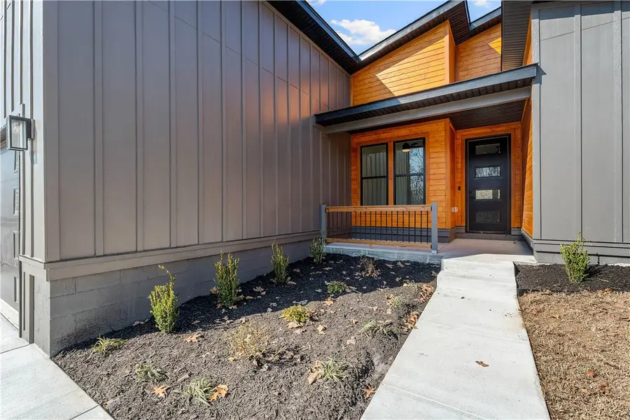 6 Alloway Lane, Bella Vista, AR 72715 - #3