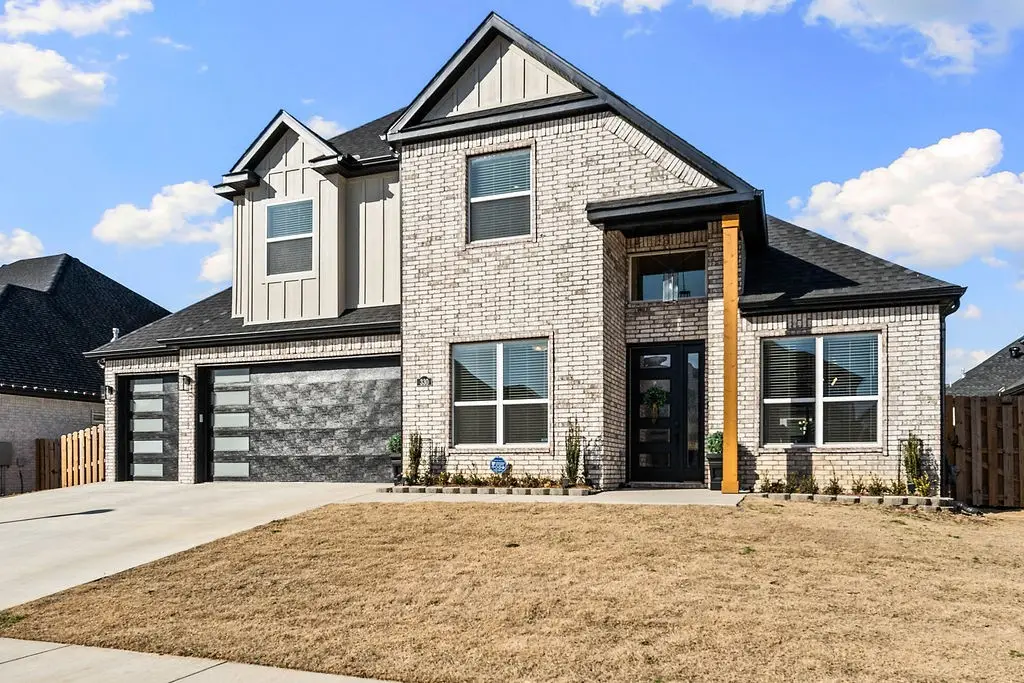 330 Rainforest Loop, Centerton, AR 72719 - #1