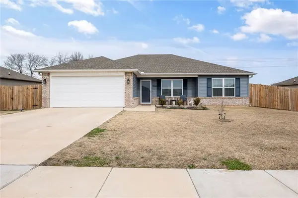 2566 Chittick Street, Pea Ridge, AR 72751