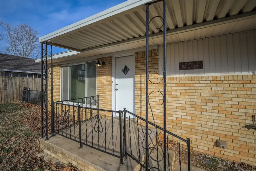 604 Mitchell Avenue, Lincoln, AR 72744 - #3