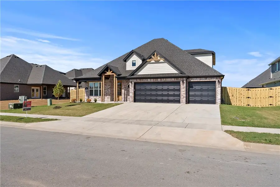 1121 Canyon Maple Street, Centerton, AR 72719 - #2