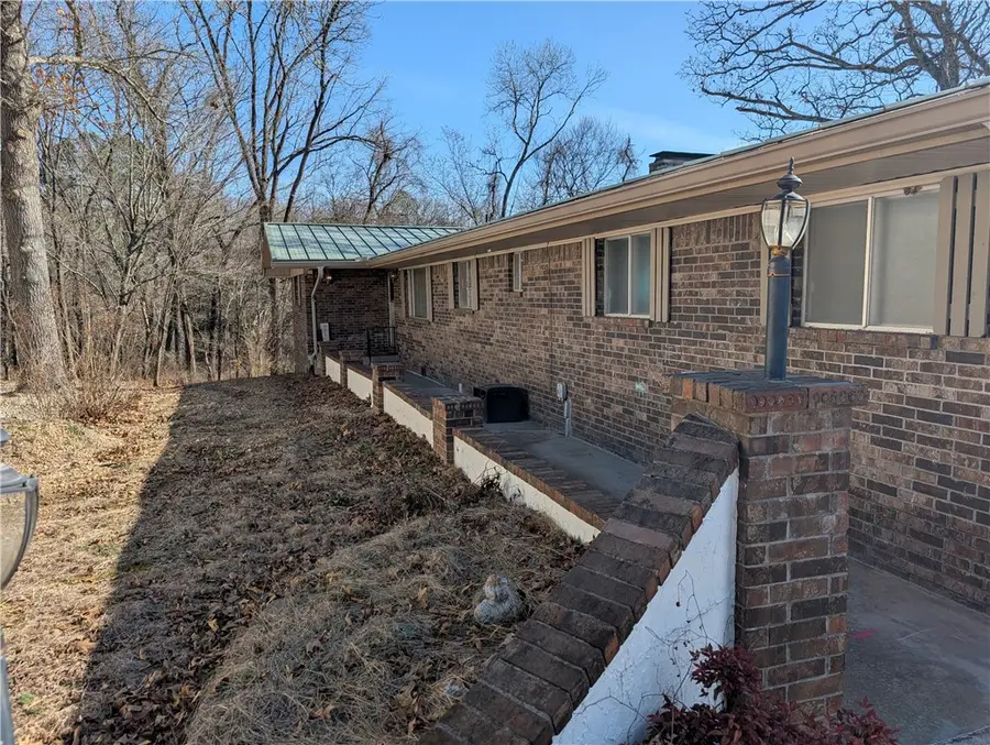 39 Quantock Hills Drive, Bella Vista, AR 72715 - #2