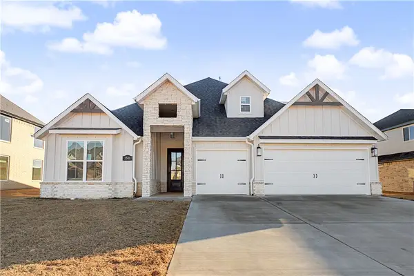 1141 Canyon Maple Street, Centerton, AR 72719