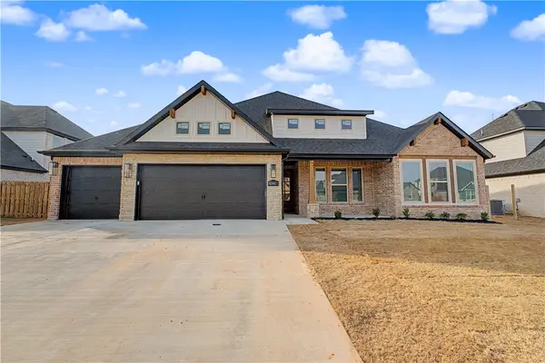 1151 Canyon Maple Street, Centerton, AR 72719