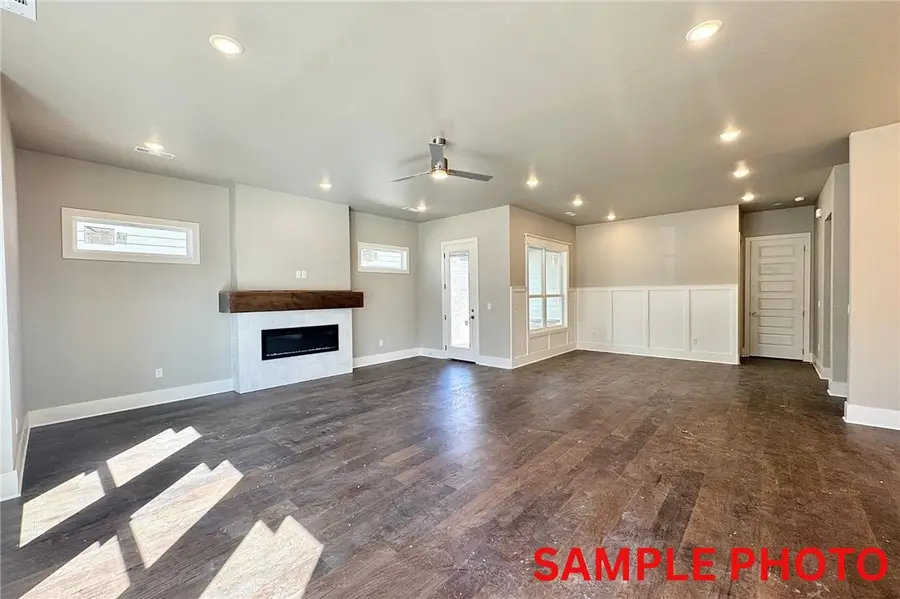 2649 E Livingston Lane, Fayetteville, AR 72703 - #2