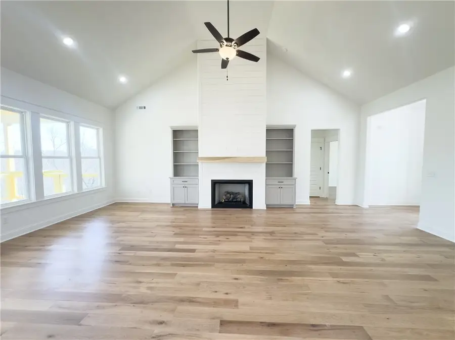 7 Torran Lane, Bella Vista, AR 72715 - #2